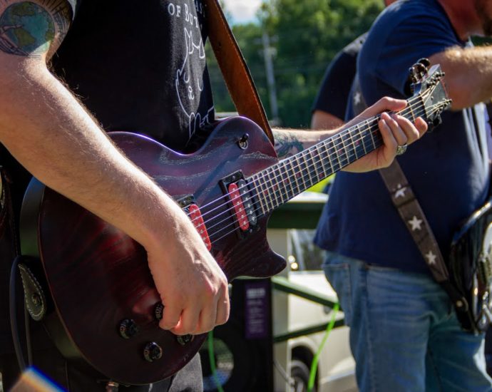 Sunset Grin - Rock and Tacos at Nanola - Malta, NY - 8/13/22 (Photo by Kylie Spinelli)