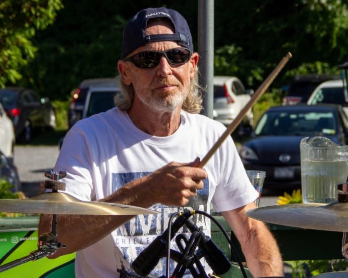 Sunset Grin - Rock and Tacos at Nanola - Malta, NY - 8/13/22 (Photo by Kylie Spinelli)