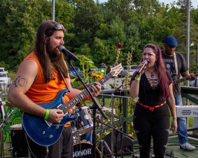 Fenix Rising - Rock and Tacos at Nanola - Malta, NY - 8/13/22 (Photo by Kylie Spinelli)