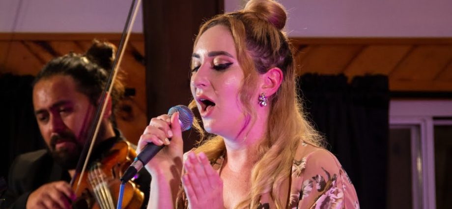 Robyn Adele Anderson - Sherman's Park, Caroga Lake, NY - 8/23/22 (Photo by Kylie Spinelli - IG: @growingobserver)