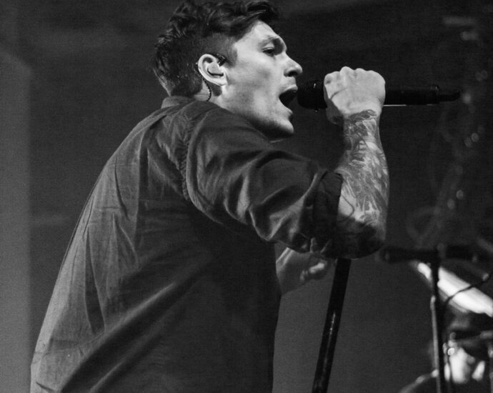 Real Friends - Empire Live - Albany, NY - 3/5/23 (Photo by Kylie Spinelli - IG: @growingobserver)