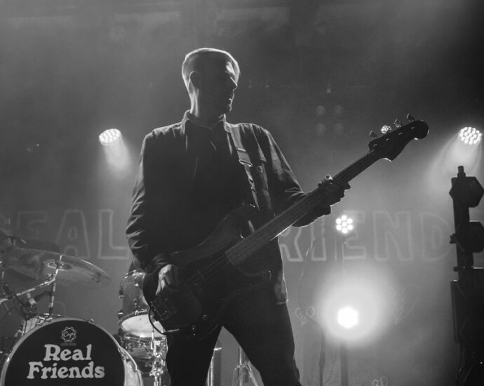 Real Friends - Empire Live - Albany, NY - 3/5/23 (Photo by Kylie Spinelli - IG: @growingobserver)