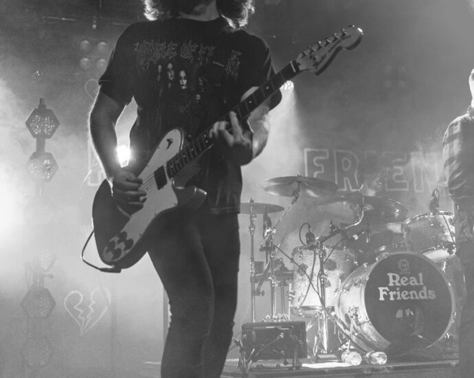 Real Friends - Empire Live - Albany, NY - 3/5/23 (Photo by Kylie Spinelli - IG: @growingobserver)