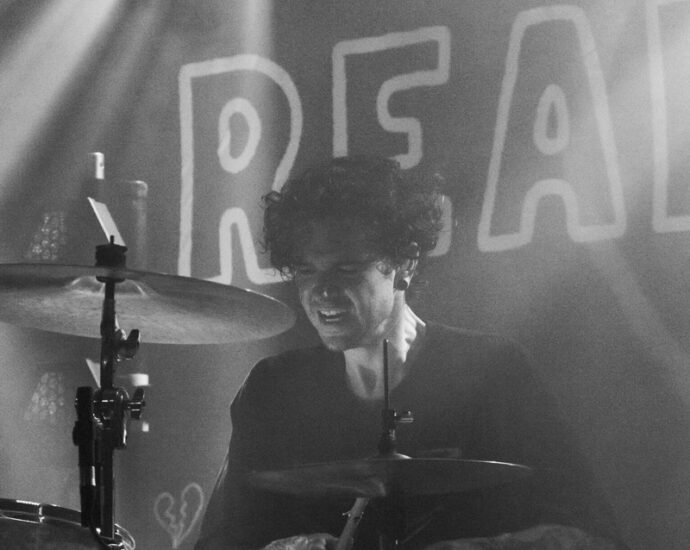 Real Friends - Empire Live - Albany, NY - 3/5/23 (Photo by Kylie Spinelli - IG: @growingobserver)