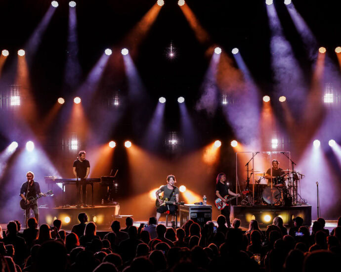 Goo Goo Dolls - SPAC, Saratoga Springs, NY - 8/8/23 (Photos by Kylie Spinelli for 518scene.com)