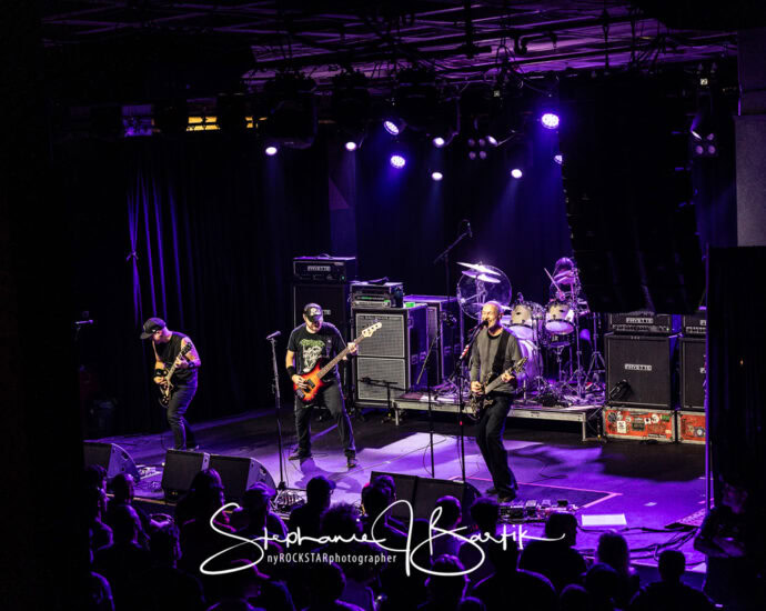 Helmet - Empire Live, Albany, NY - 10/3/23 (Photos by Stephanie J. Bartik for 518scene.com)