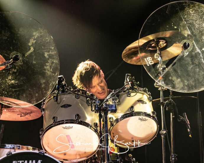 Helmet - Empire Live, Albany, NY - 10/3/23 (Photos by Stephanie J. Bartik for 518scene.com)