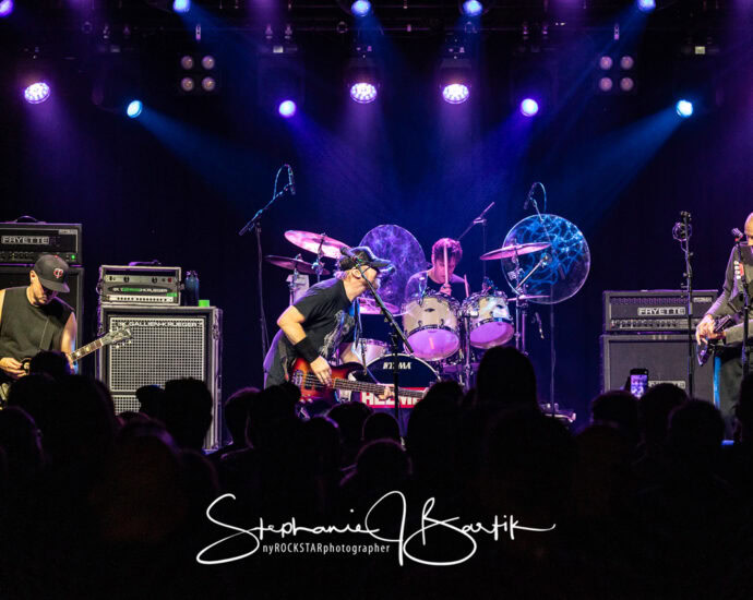 Helmet - Empire Live, Albany, NY - 10/3/23 (Photos by Stephanie J. Bartik for 518scene.com)