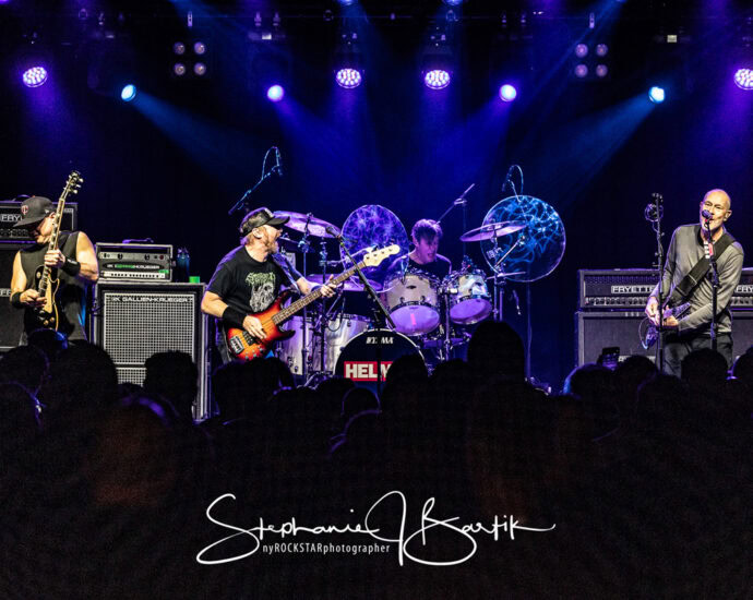 Helmet - Empire Live, Albany, NY - 10/3/23 (Photos by Stephanie J. Bartik for 518scene.com)