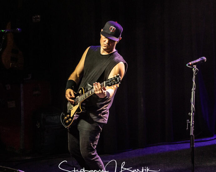 Helmet - Empire Live, Albany, NY - 10/3/23 (Photos by Stephanie J. Bartik for 518scene.com)