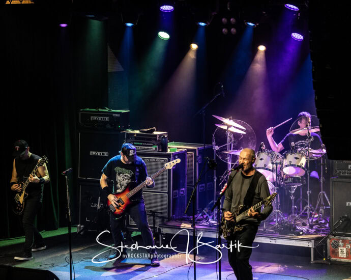 Helmet - Empire Live, Albany, NY - 10/3/23 (Photos by Stephanie J. Bartik for 518scene.com)