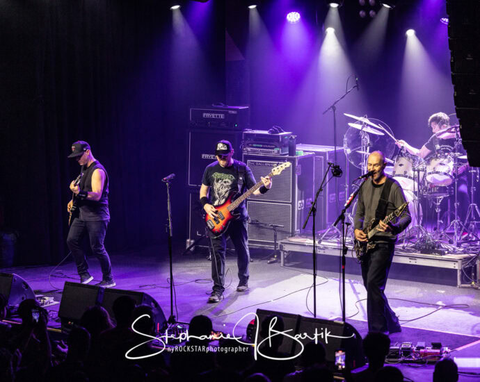 Helmet - Empire Live, Albany, NY - 10/3/23 (Photos by Stephanie J. Bartik for 518scene.com)