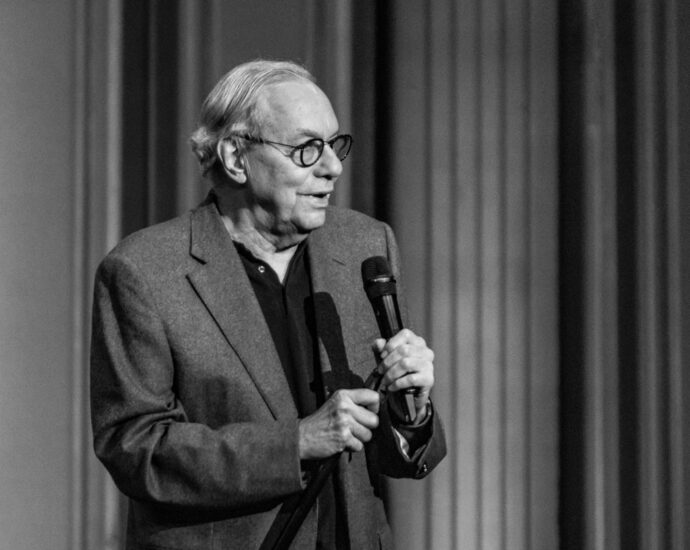 Lewis Black - 11/16/23 - Troy Savings Bank Music Hall, Troy, NY (Photos by Kylie Spinelli for 518scene.com)