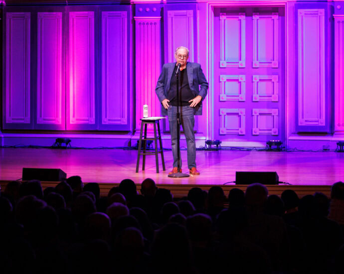 Lewis Black - 11/16/23 - Troy Savings Bank Music Hall, Troy, NY (Photos by Kylie Spinelli for 518scene.com)