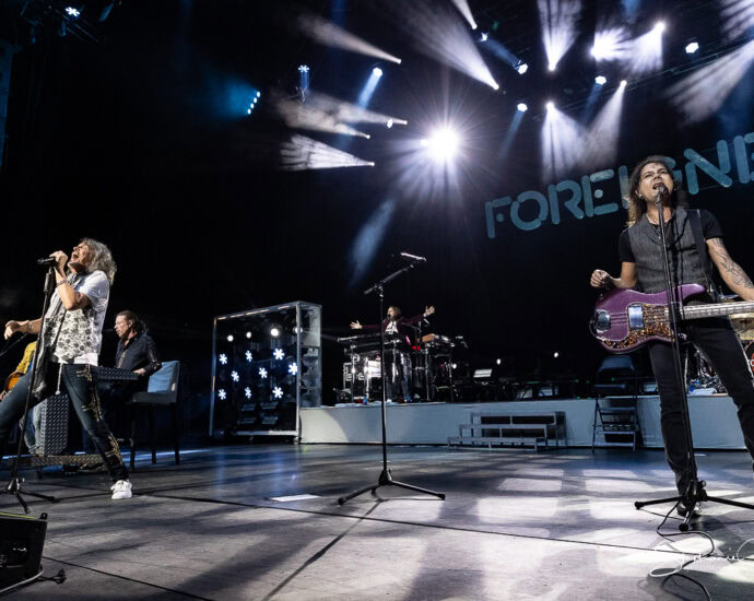 Foreigner - 7/30/24 at SPAC, Saratoga Springs, NY (Photos by Stephanie J. Bartik for 518scene.com)