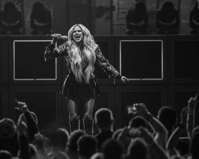 Avril Lavigne - 5/27/25 at SPAC, Saratoga Springs, NY (Photos by Claude Sawyer)