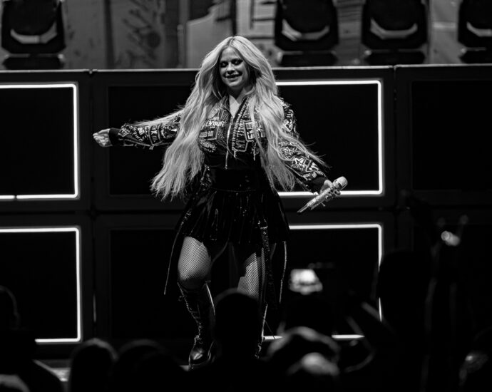 Avril Lavigne - 5/27/25 at SPAC, Saratoga Springs, NY (Photos by Claude Sawyer)