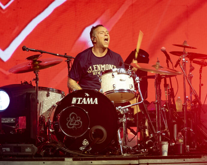 Coheed and Cambria - 5/26/25 at SPAC, Saratoga Springs, NY (Photos by Mark Kurtzner for 518scene.com)