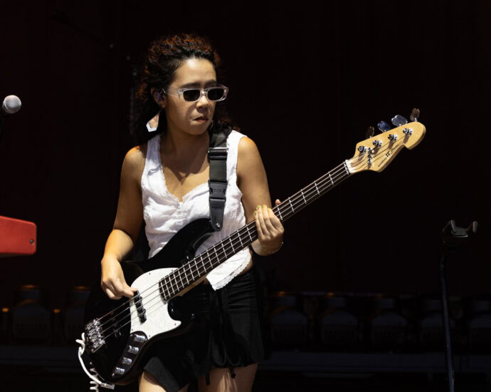 Gigi Perez - 6/21/25 at SPAC, Saratoga Springs, NY (Photos by Mark Kurtzner for 518scene.com)