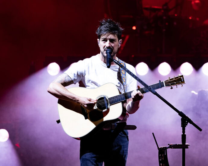 Mumford and Sons - 6/21/25 at SPAC, Saratoga Springs, NY (Photos by Mark Kurtzner for 518scene.com)