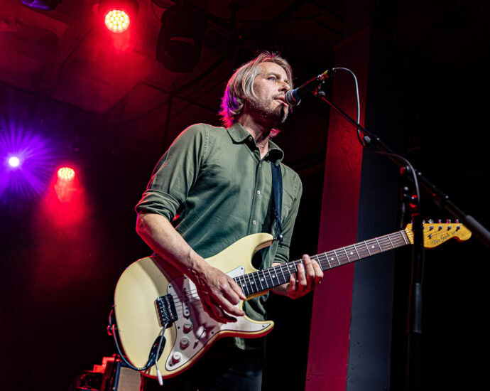 Sunny Day Real Estate - 5/31/25 at Empire Live, Albany, NY (Photos by Claude Sawyer)