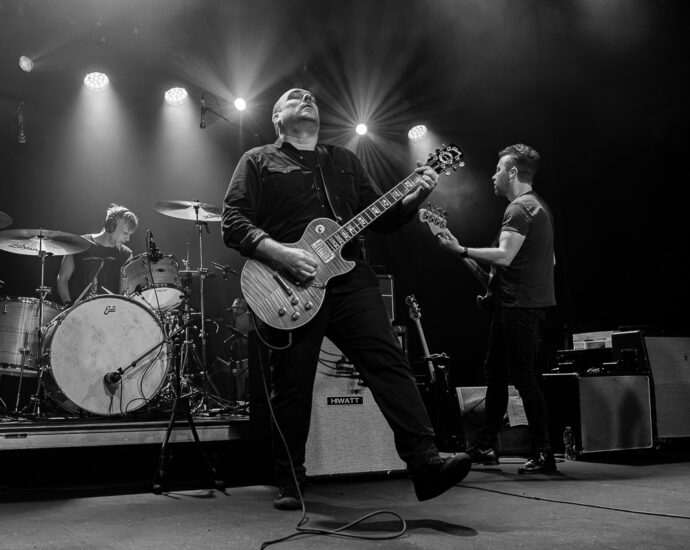 Sunny Day Real Estate - 5/31/25 at Empire Live, Albany, NY (Photos by Claude Sawyer)