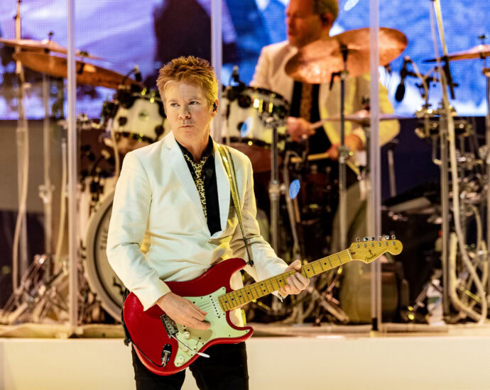 Rod Stewart - 7/15/25 at SPAC, Saratoga Springs, NY (Photos by Mark Kurtzner for 518scene.com)