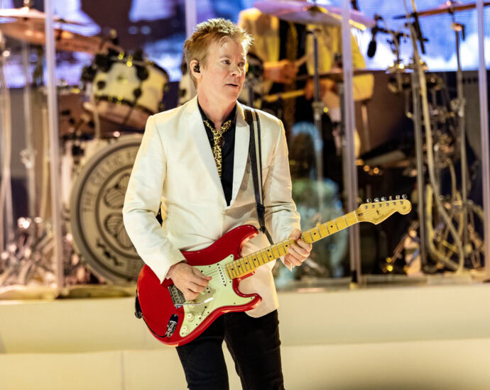 Rod Stewart - 7/15/25 at SPAC, Saratoga Springs, NY (Photos by Mark Kurtzner for 518scene.com)