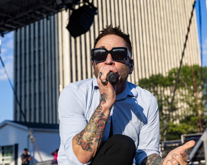 Lit - 7/23/25 at Empire State Plaza, Albany, NY (Photos by Mark Kurtzner for 518scene.com)