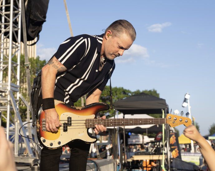 Lit - 7/23/25 at Empire State Plaza, Albany, NY (Photos by Mark Kurtzner for 518scene.com)