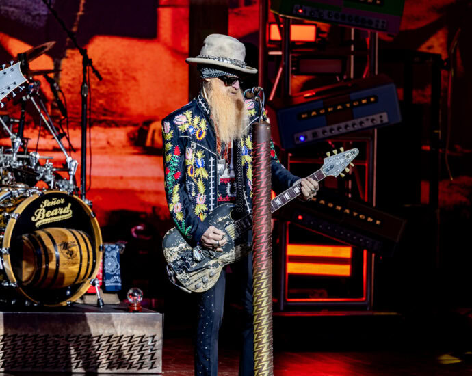 Z.Z. Top - 9/24/25 at The Palace Theatre, Albany, NY (Photos by Mark Kurtzner for 518scene.com)