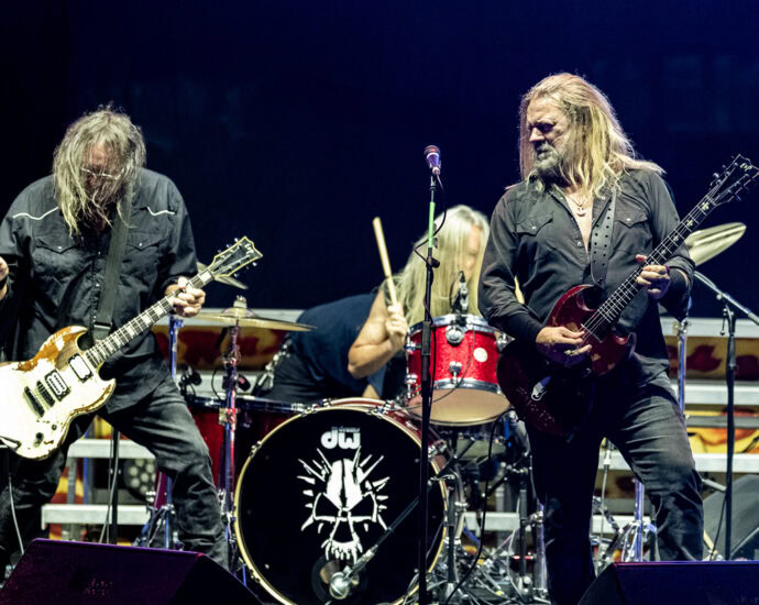 Corrosion of Conformity - 9/27/25 at SPAC, Saratoga Springs, NY (Photos by Mark Kurtzner for 518scene.com)