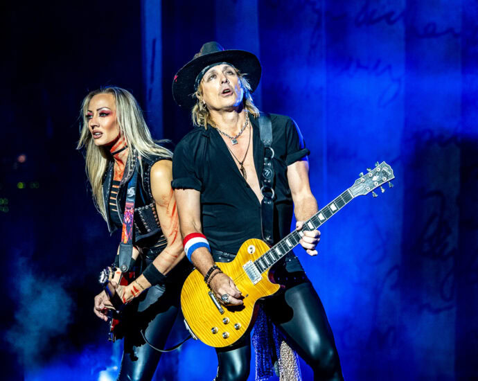 Alice Cooper - 9/27/25 at SPAC, Saratoga Springs, NY (Photos by Mark Kurtzner for 518scene.com)