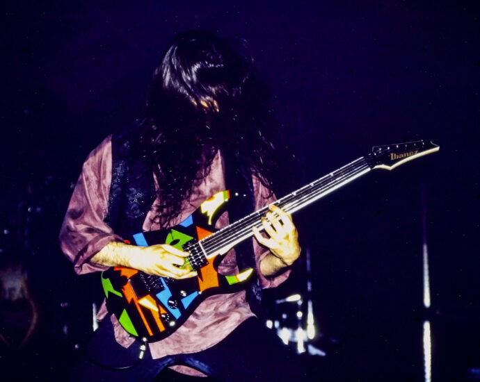Dream Theater - 5/16/93 at The Palace Theater, Albany, NY (Photos by Mark Kurtzner)