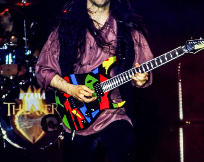 Dream Theater - 5/16/93 at The Palace Theater, Albany, NY (Photos by Mark Kurtzner)