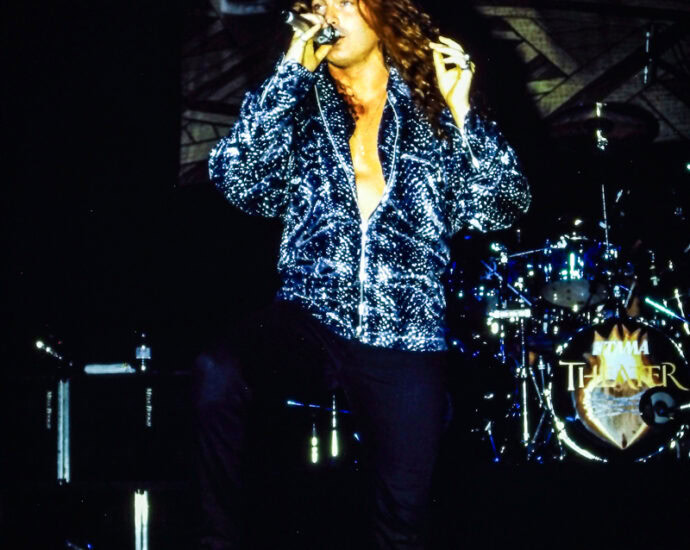 Dream Theater - 5/16/93 at The Palace Theater, Albany, NY (Photos by Mark Kurtzner)