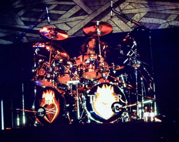 Dream Theater - 5/16/93 at The Palace Theater, Albany, NY (Photos by Mark Kurtzner)