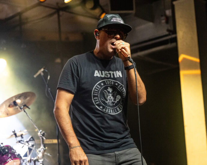 Alien Ant Farm - 10/1/25 at Empire Live, Albany, NY (Photos by Mark Kurtzner for 518scene.com)