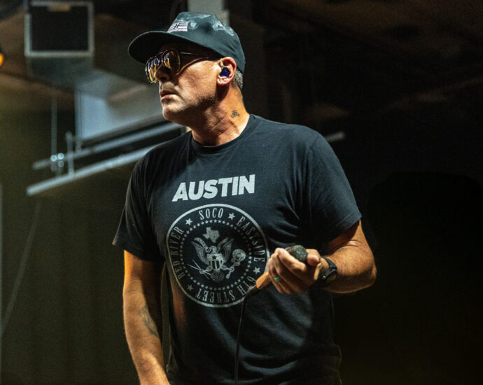 Alien Ant Farm - 10/1/25 at Empire Live, Albany, NY (Photos by Mark Kurtzner for 518scene.com)