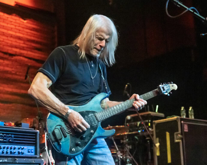 Steve Morse Band - 10/25/25 at Cohoes Music Hall, Cohoes, NY (Photos by Mark Kurtzner for 518scene.com)