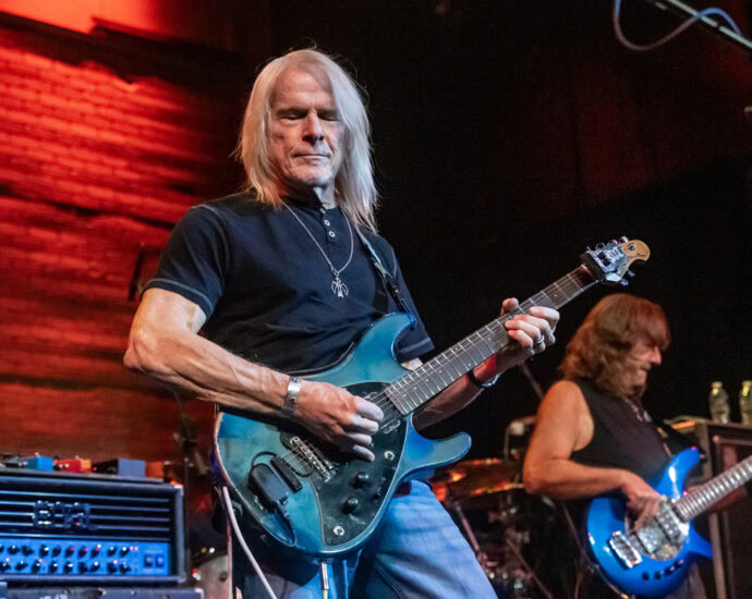 Steve Morse Band - 10/25/25 at Cohoes Music Hall, Cohoes, NY (Photos by Mark Kurtzner for 518scene.com)