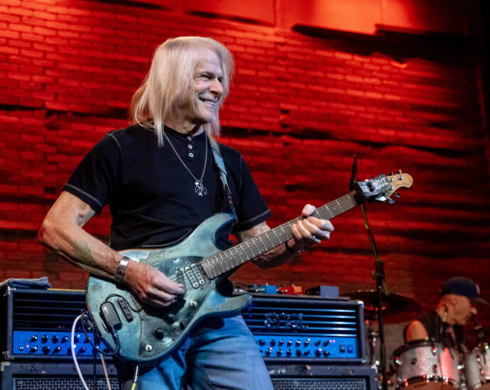 Steve Morse Band - 10/25/25 at Cohoes Music Hall, Cohoes, NY (Photos by Mark Kurtzner for 518scene.com)