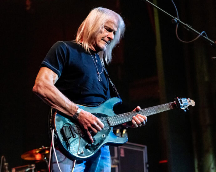 Steve Morse Band - 10/25/25 at Cohoes Music Hall, Cohoes, NY (Photos by Mark Kurtzner for 518scene.com)