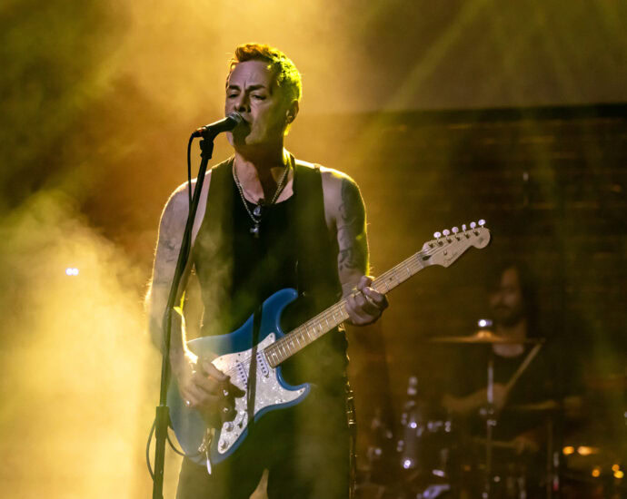 Richie Kotzen - 11/13/25 at Cohoes Music Hall, Cohoes, NY (Photos by Mark Kurtzner for 518scene.com)