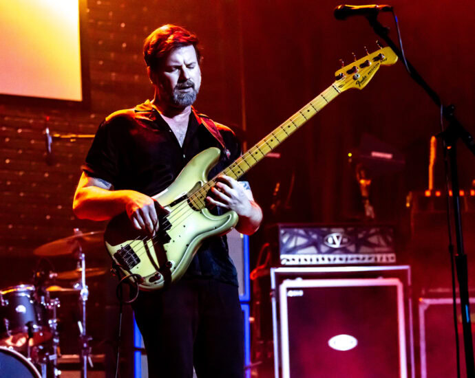 Richie Kotzen - 11/13/25 at Cohoes Music Hall, Cohoes, NY (Photos by Mark Kurtzner for 518scene.com)