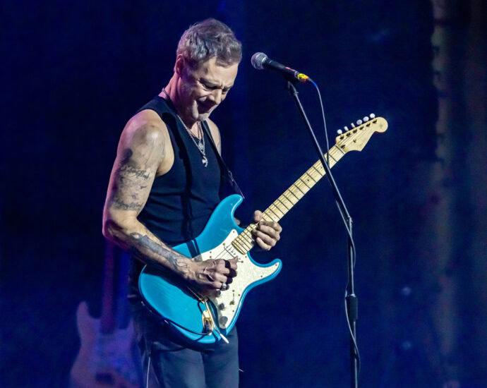 Richie Kotzen - 11/13/25 at Cohoes Music Hall, Cohoes, NY (Photos by Mark Kurtzner for 518scene.com)