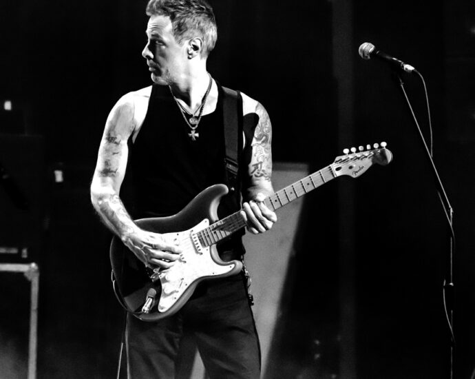 Richie Kotzen - 11/13/25 at Cohoes Music Hall, Cohoes, NY (Photos by Mark Kurtzner for 518scene.com)